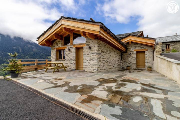 Gîte pour 8 personnes, avec terrasse