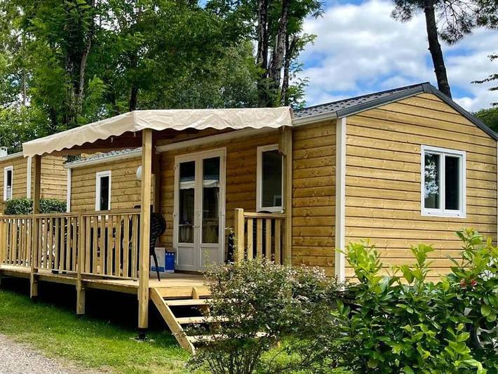 Flower Camping Le Pressoir - Mobilhome 6 personnes - Mobil home Confort Pmr - 2 chambres - (32m²) 4/6 pers in Petit-Palais-et-Cornemps, Région de Libourne