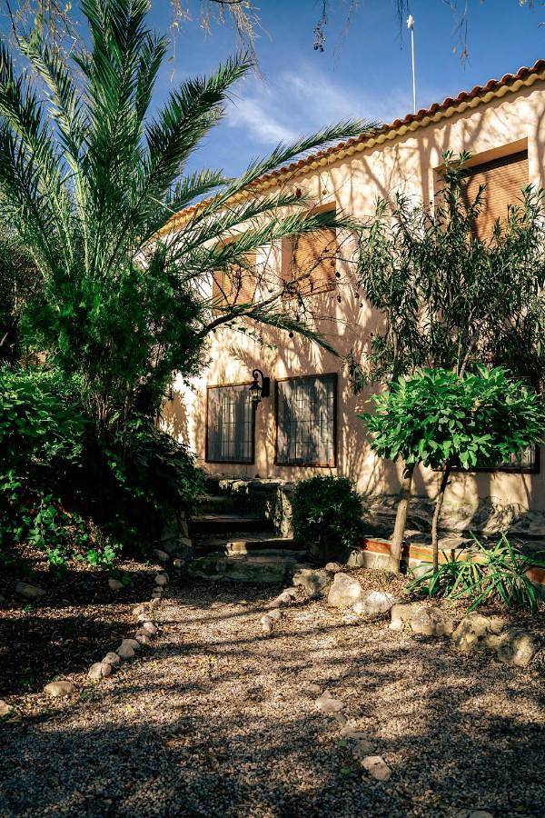 Gîte pour 11 personnes, avec vue ainsi que jardin et piscine à Moratalla