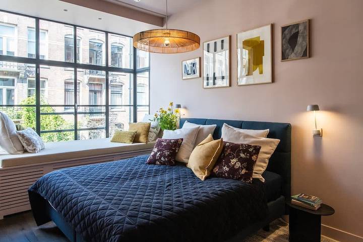 Bed & breakfast for 2 people, child-friendly in Amsterdam