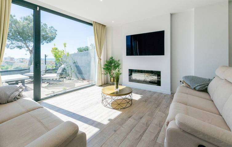 Appartement avec vue sur la mer, avec piscine et terrasse, à 2,5 km de la Costa del Sol in La Viña (Torre del Mar), Vélez-Málaga