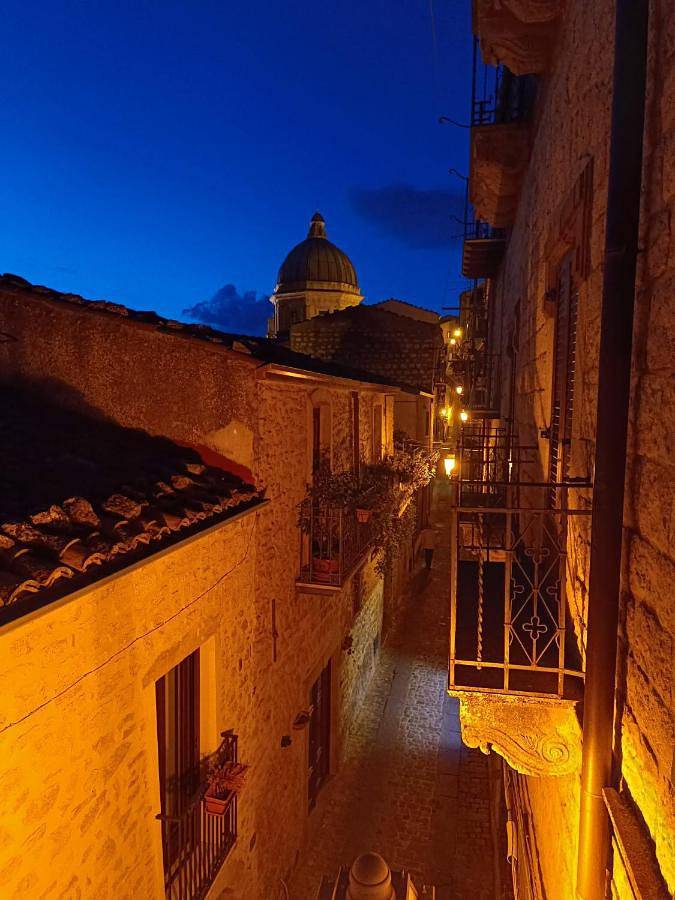 Appartamento intero, Casa Vacanze Cortile Alberghi in Gangi, Provincia di Palermo