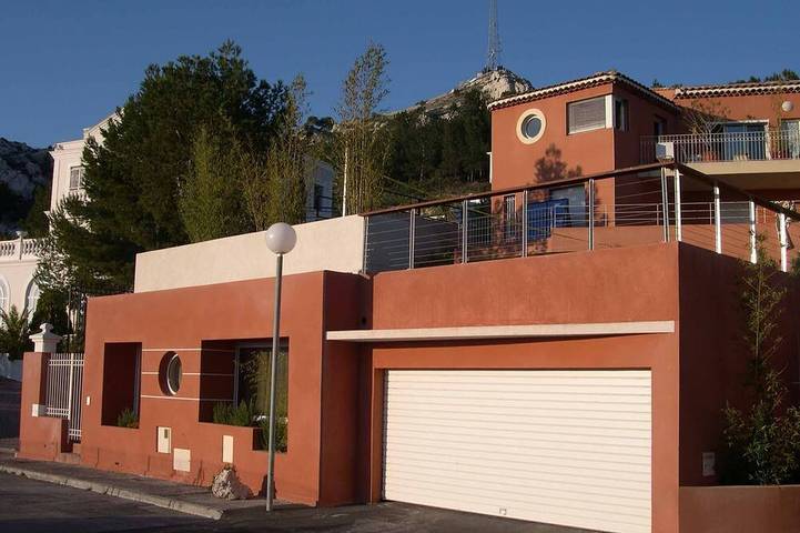 Bungalow pour 4 personnes, avec terrasse dans Calanques