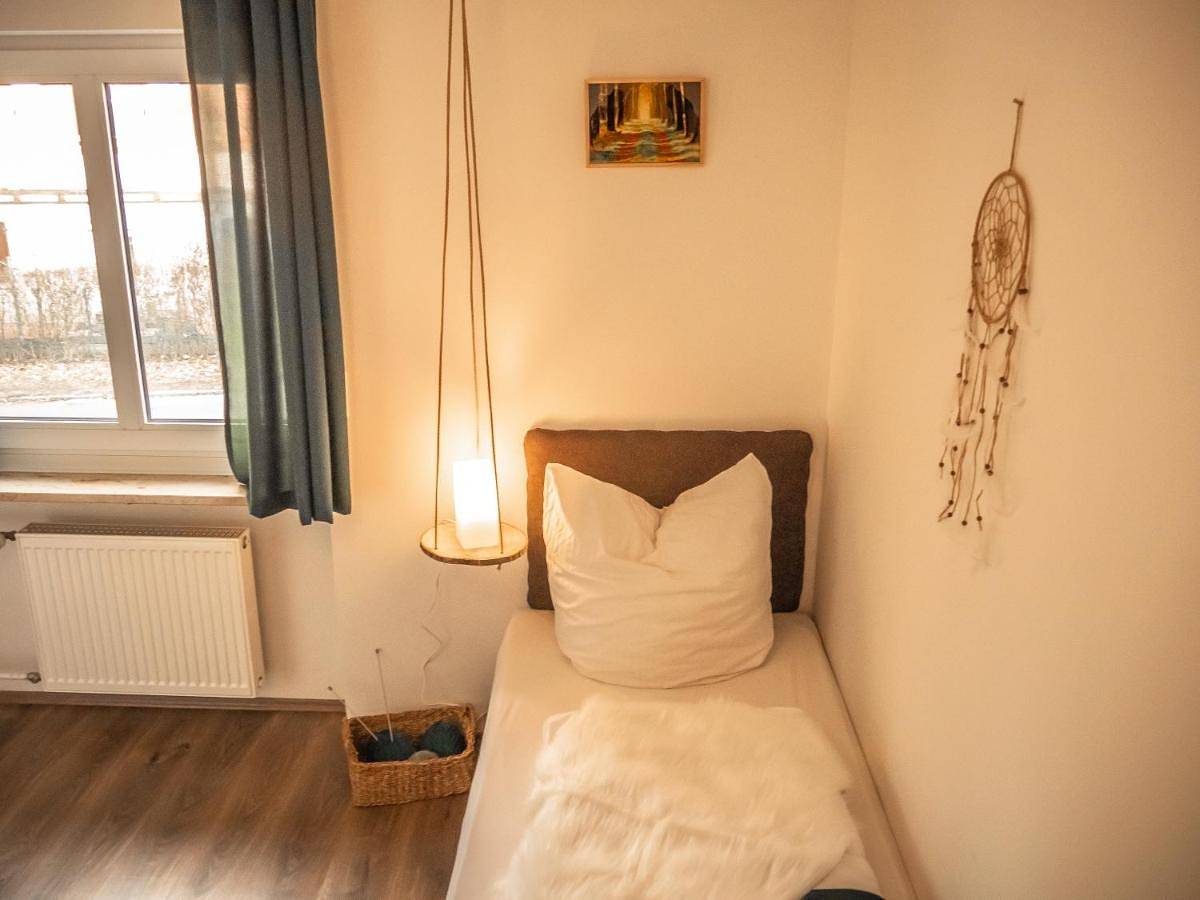 Single Room with Shower in Nuremberg, Frankenalb