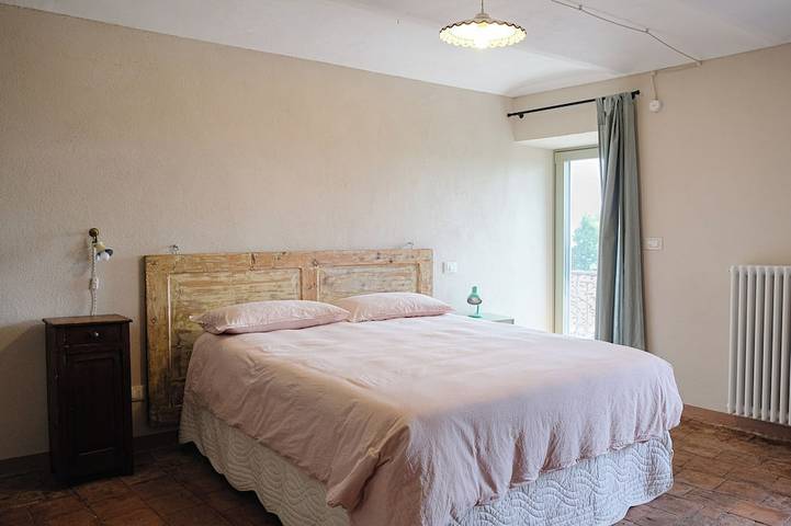 Villa hill view for families and groups - relaxation, BBQ and fast Wi-Fi in Villadeati, Provincia d'Alessandria