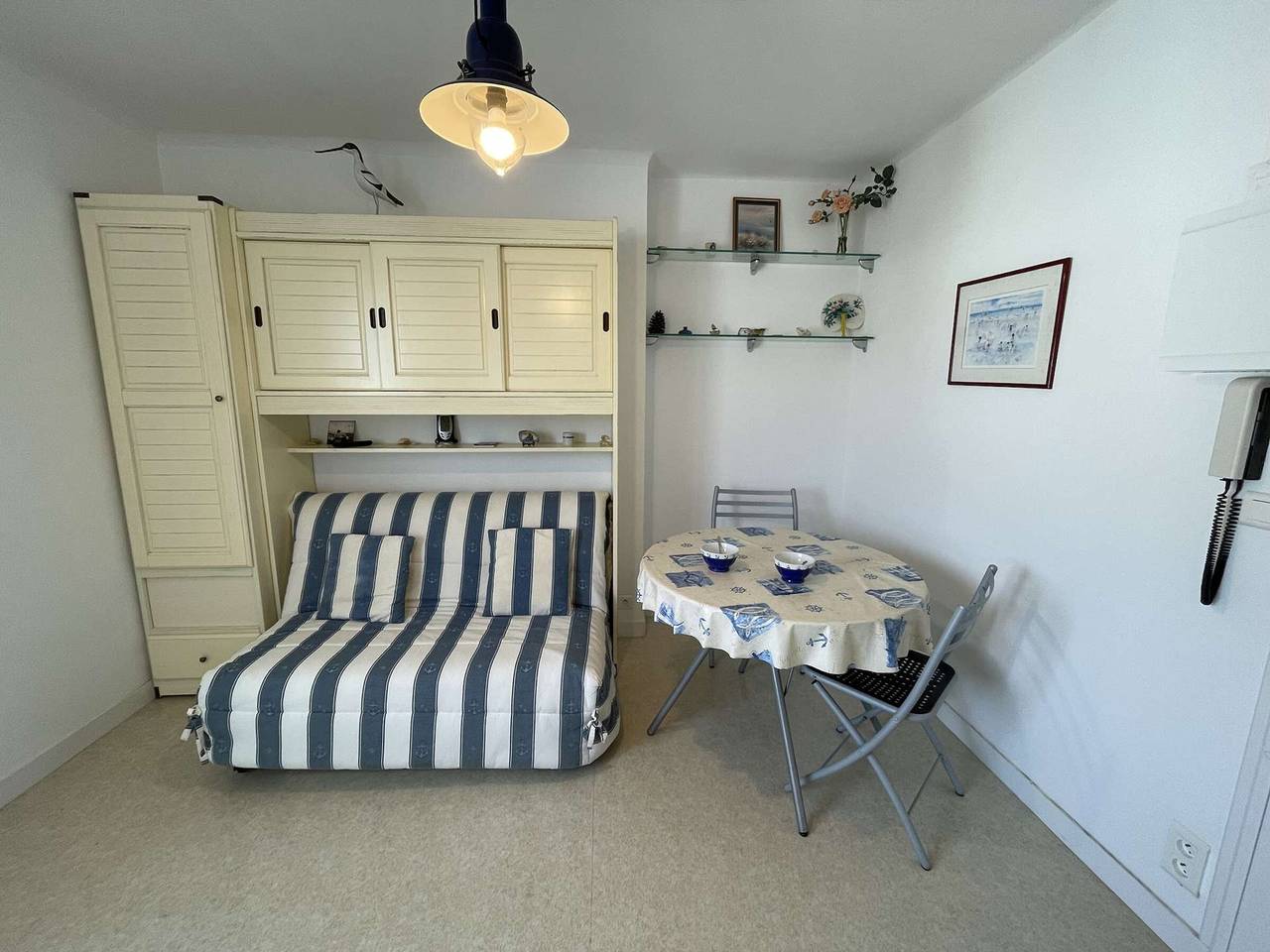 Apartamento entero, Estudio acogedor a 20m de la playa - 2 personas in Notre-Dame-de-Monts, Vandea