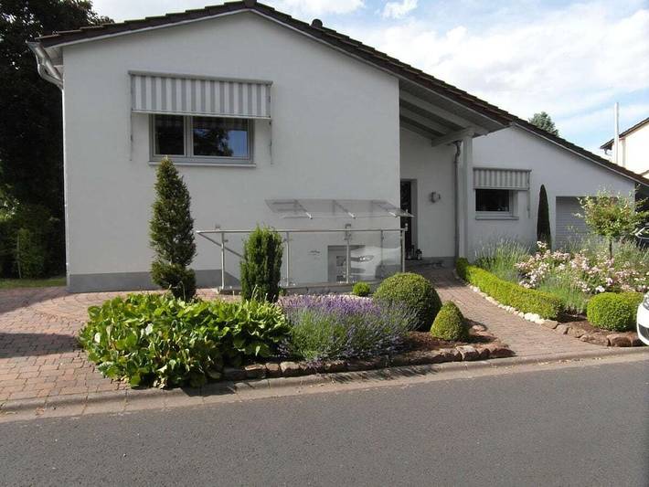 Ferienhaus für 2 Personen, mit Garten in Wachenheim