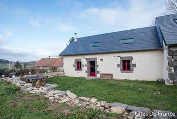 Gîte pour 4 Personnes dans Pulvérières, Massif central, Photo 2