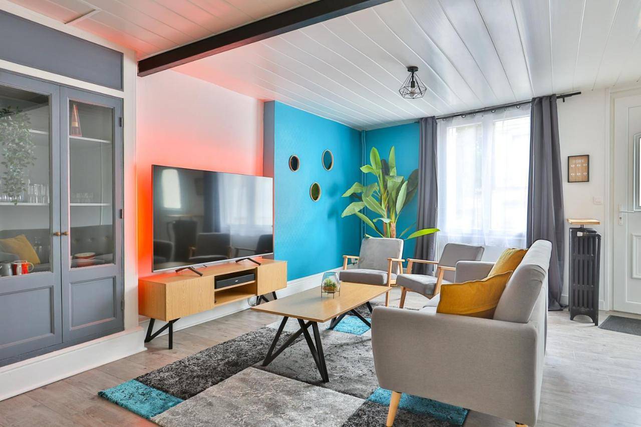 Five-Bedroom House in Cognac, Charente