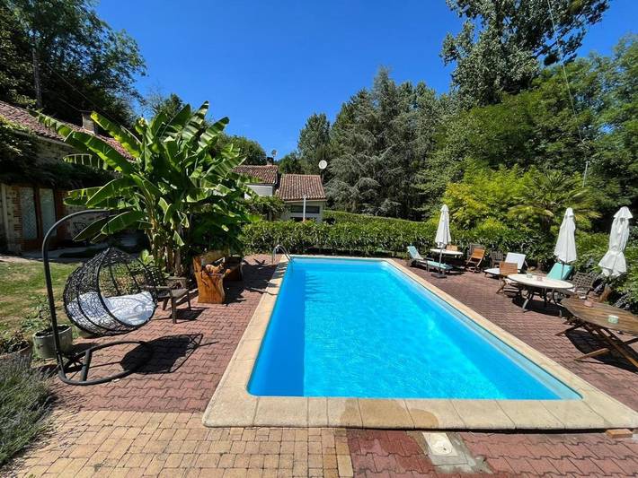 Maison d’hôte pour 2 personnes, avec vue ainsi que piscine et jardin, animaux acceptés