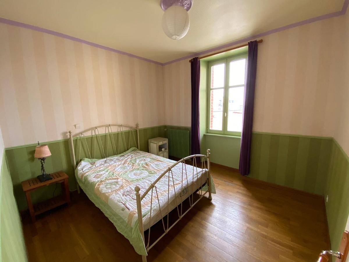 Appartement entier, Three-Bedroom Apartment in Pontorson, Région d'Avranches
