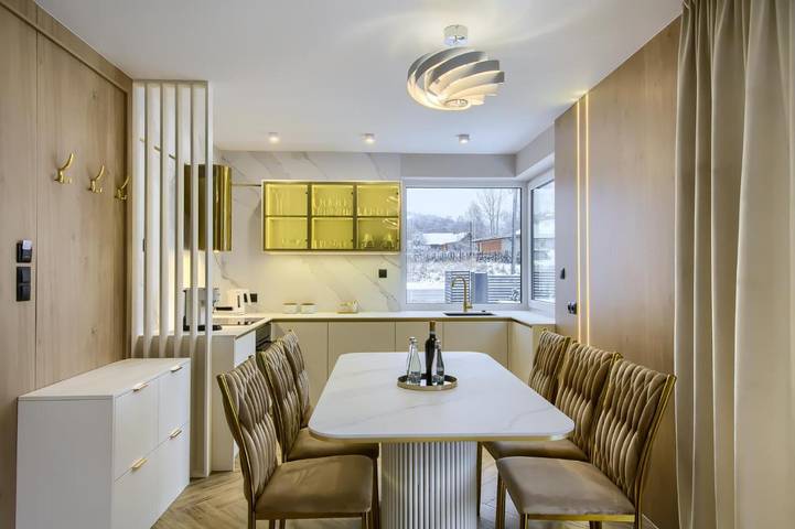 Apartament wakacyjny dla 5 osób, z Balkon i Jacuzzi oraz Taras w Tylicz