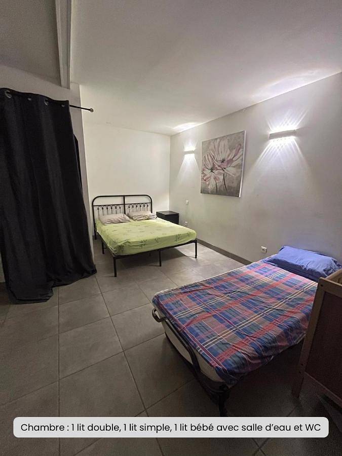 Gîte pour 5 personnes, avec terrasse, animaux acceptés à Solliès-Ville - 2