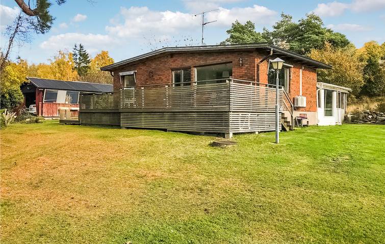Ferienhaus für 8 Personen, mit Terrasse und Garten sowie Sauna in Bohuslän - 2
