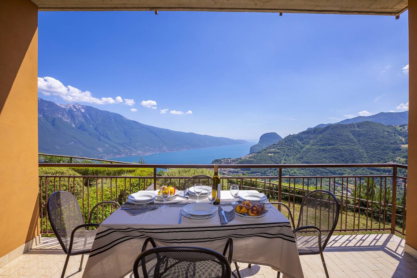 Ganze Wohnung, Residence Bellevue 1 in Tremosine, Gardasee-Berge