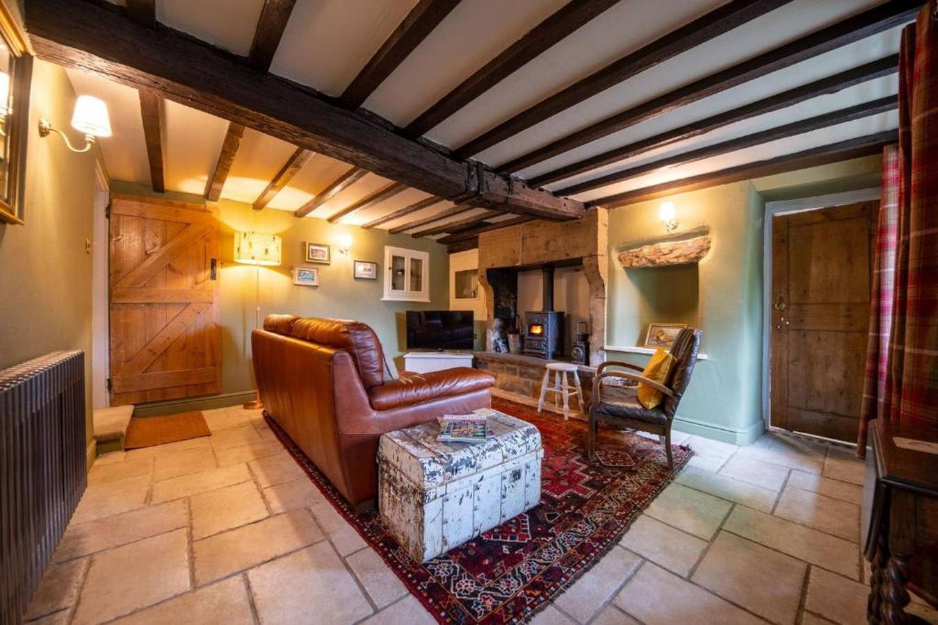 Host Stay Well Farm Cottage in Derbyshire