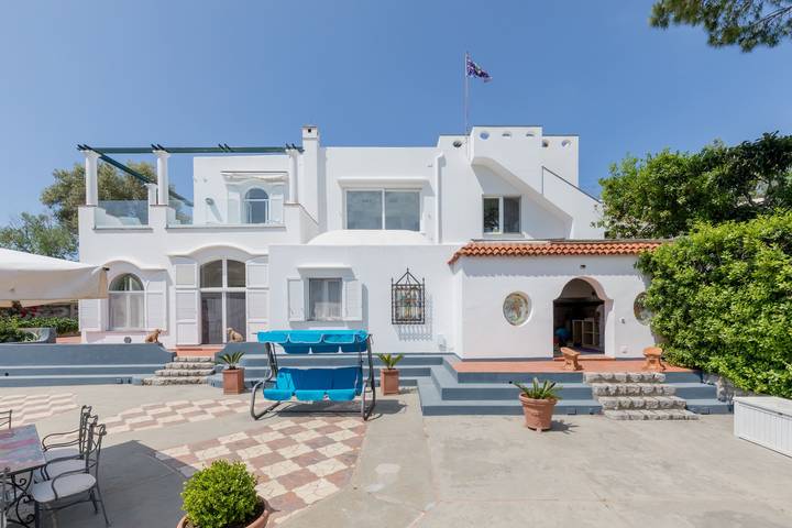 Villa für 12 Personen, mit Sauna und Ausblick sowie Garten in Capri - 3