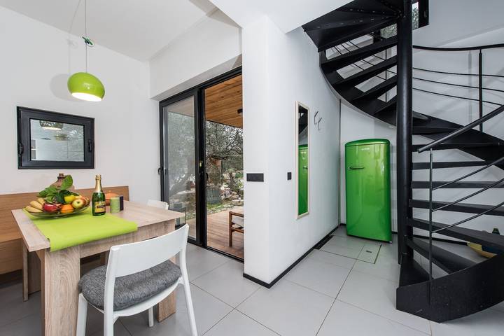 Location de vacances pour 4 personnes, avec vue sur l’océan et terrasse, adapté aux familles à Sali - 4