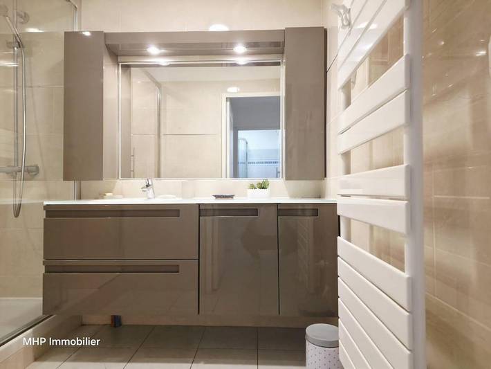Gîte pour 6 personnes, avec terrasse, animaux acceptés dans Office de Tourisme de Cagnes sur Mer - 2