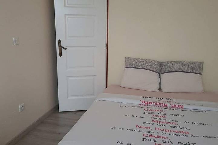 Apartamento entero, Spacious 3-Bedroom Apt (Apt N°15) in Roanne, Región de Roanne
