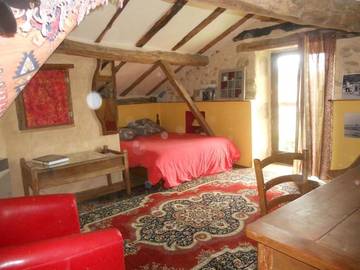 Chambre d’hôte pour 4 personnes, avec terrasse et jardin à Montrollet