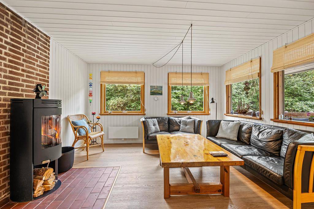 2025 renovated holiday home in Houstrup for 6 guests - close to forest and coast in Nørre Nebel, Région de Varde