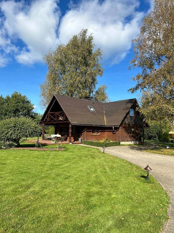 Ferienhaus für 6 Personen, mit Ausblick und Garten sowie Sauna in Lettland