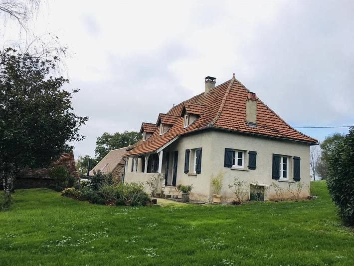 Gîte pour 5 personnes, avec jardin et terrasse