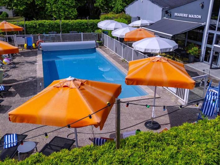 Apartamento para 2 personas, con jardín además de piscina y vistas, Se admiten mascotas en Reims