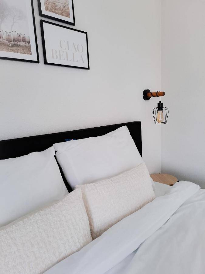 Chambre d’hôte pour 2 personnes, avec terrasse et jardin, animaux acceptés dans Frise - 2