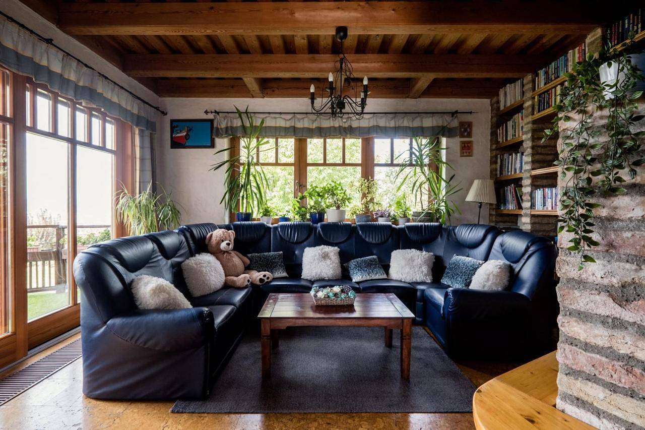 Private Villa with indoor pool in Budapest, Közép-Magyarország