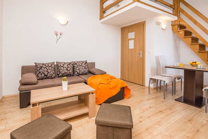 Apartamento entero, Apartment for 2-4 persons | Air conditioning, satellite Tv, Internet in Vir