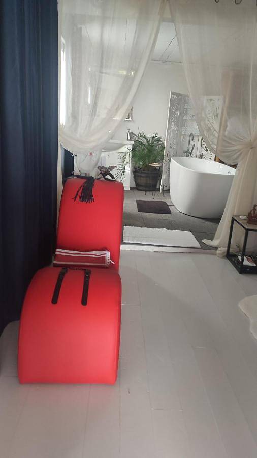 Hôtel pour 2 personnes, avec terrasse ainsi que vue et jardin