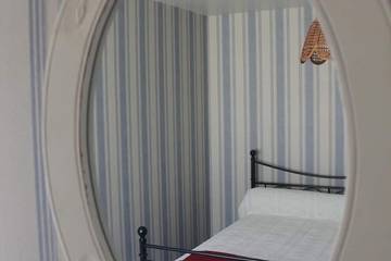 Gîte pour 12 Personnes dans Chambon-sur-Lac, Région de Besse-et-Saint-Anastaise, Photo 1