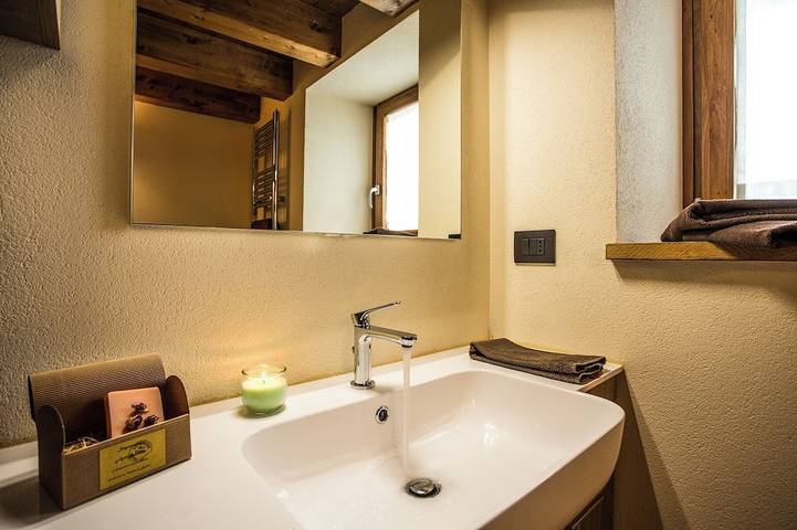 Ganze Wohnung, Cozy accommodation on two floors in Breuil-Cervinia, Valtournenche