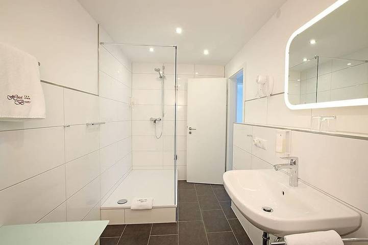 Ferienhaus für 2 Personen, mit Garten in Koblenz