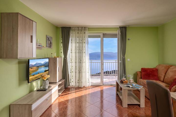 Ganze Wohnung, Magda 1 Apt with Panoramic Sea View in Plomin, Ostküste Istrien