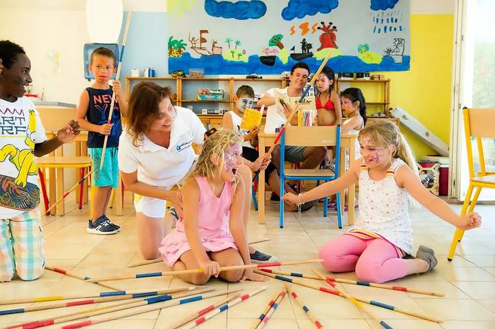 Gîte pour 8 personnes, avec piscine et terrasse, animaux acceptés à Port-la-Nouvelle - 4