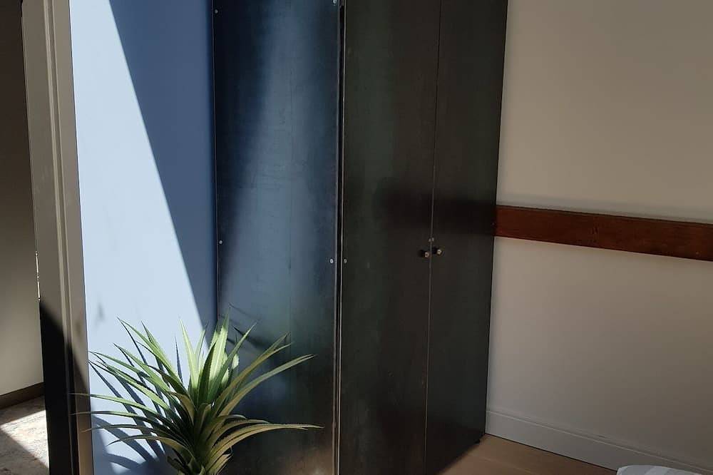 Ganze Wohnung, Penthouse am alten Zeughaus - Kamin, Wlan, Badewanne, Dusche, Balkon in Flensburg, Flensburger Förde