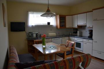 Ferienwohnung für 4 Personen, mit Terrasse und Garten in Illmitz