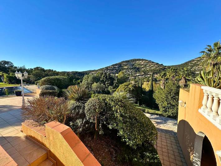 Villa pour 8 personnes, avec Piscine à La Londe-les-Maures - 4