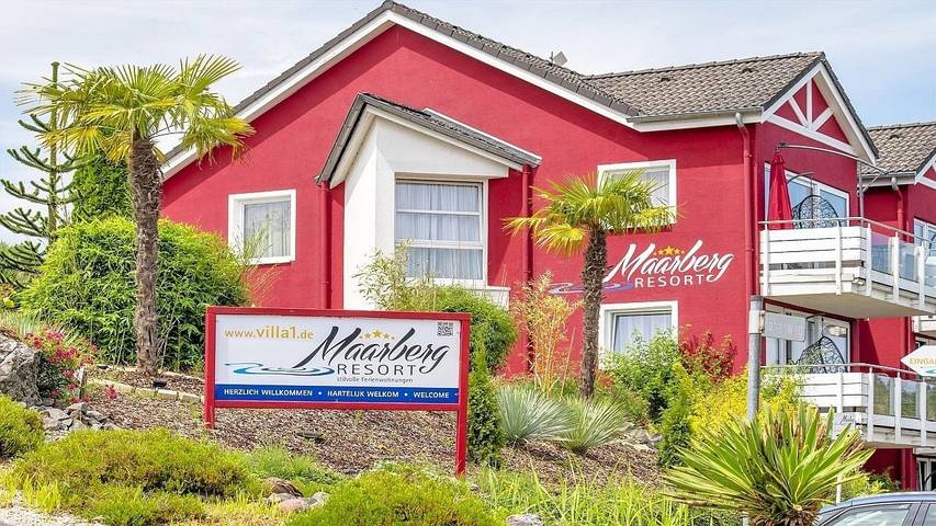 Ferienwohnung für 2 Personen, mit Sauna und Terrasse sowie Whirlpool, mit Haustier in der Vulkaneifel