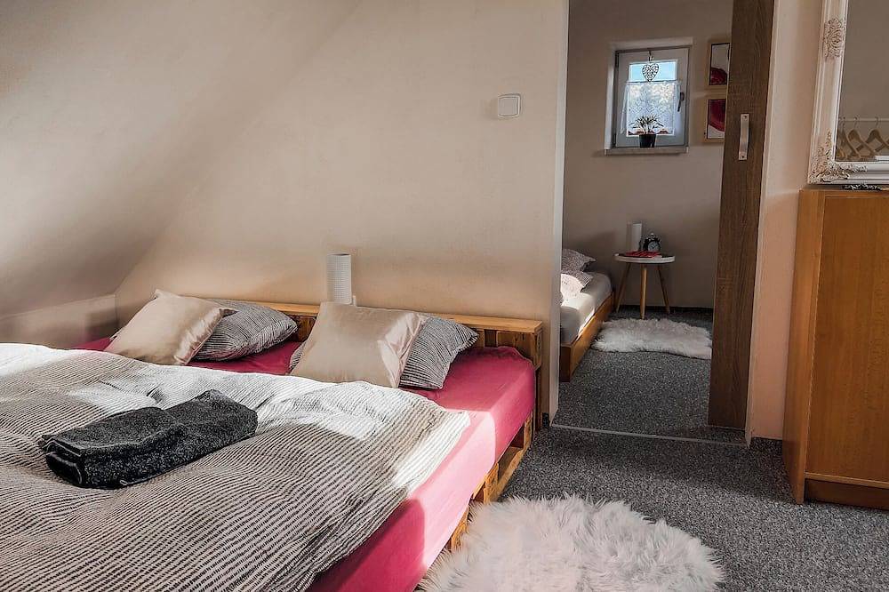 Ping pong Cottage in heart of Liptov - Tatra mountains - Top value! in okres Liptovský Mikuláš