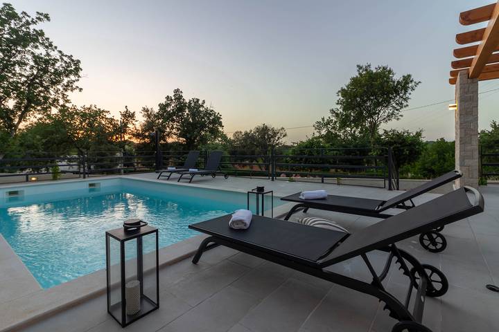 Villa für 8 Personen, mit Pool und Terrasse sowie Garten, mit Haustier in Istrien - 3