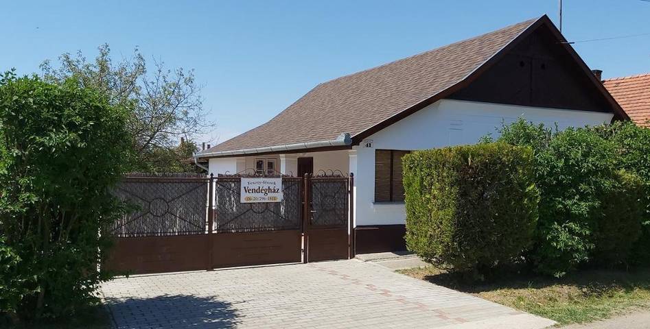 Apartament wakacyjny dla 6 osób, z Taras i Ogród oraz Widok w Tiszafüred