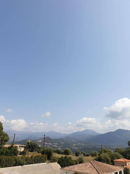 Gîte pour 4 personnes, avec vue et terrasse à Bastelicaccia - 4