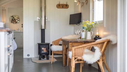 Hut for 2 People in Oxfordshire, South East England, Photo 2