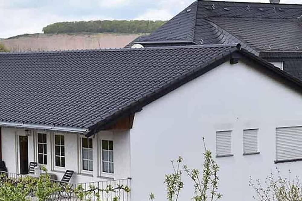 Ganze Wohnung, Ferienweingut Borens - Schöne Aussicht in Wiltingen, Landkreis Trier-Saarburg