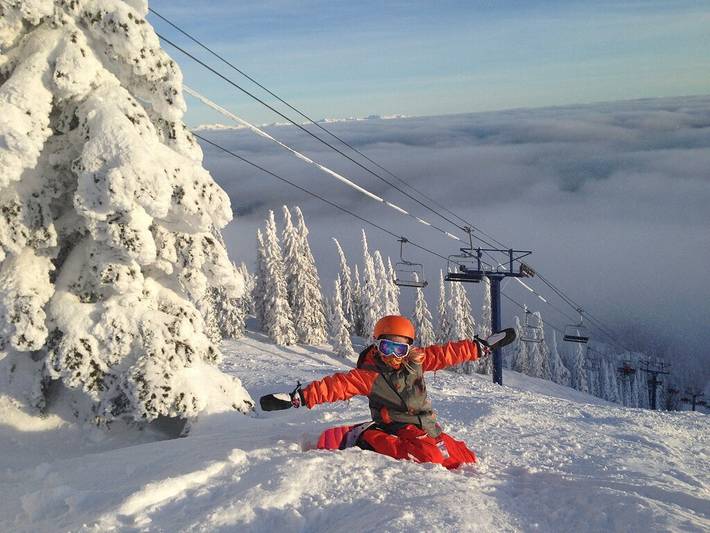 Vacation rental for 10 people, with yard and hot tub in Sandpoint