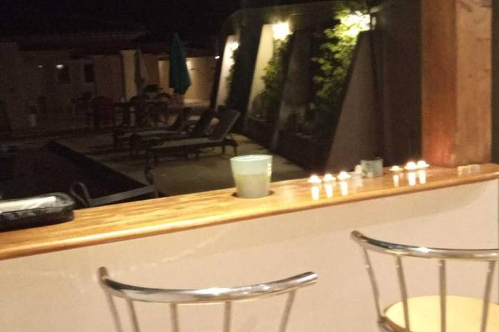 Villa with pool, sleeps 8, 3 bedrooms, 15 minutes from Cannes, 250 per night in Le Tignet, Mittelmeerküste (Frankreich)